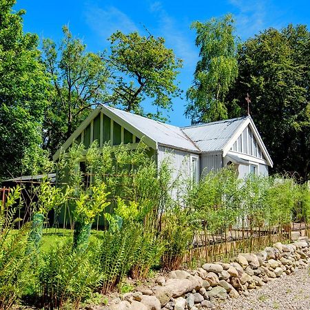 Tin Cabin In Peaceful Angus Glen Glenogil Exterior photo