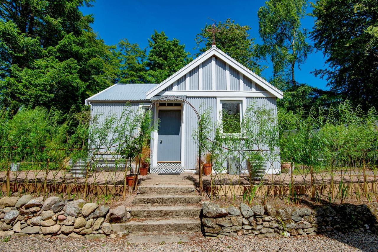 Tin Cabin In Peaceful Angus Glen Glenogil Exterior photo